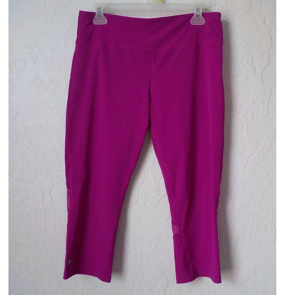 Under Armour Pink Crop Leggings Fits Medium Mesh Accents Athletic Yoga Gym